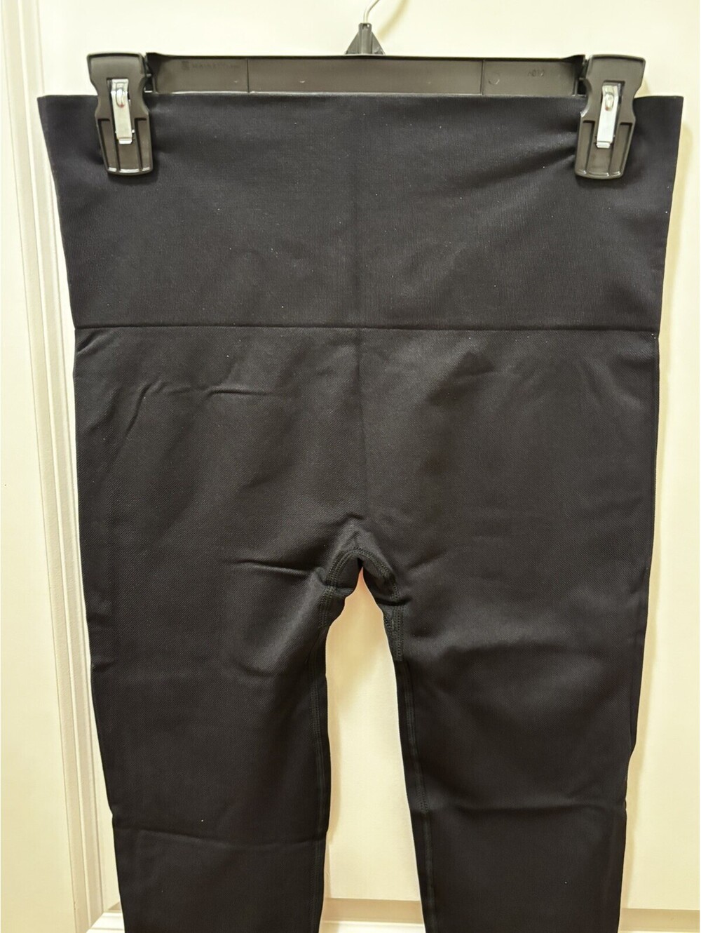 Spanx Leggings Women’s Size Large Seamless Sculpt Black New With Tags